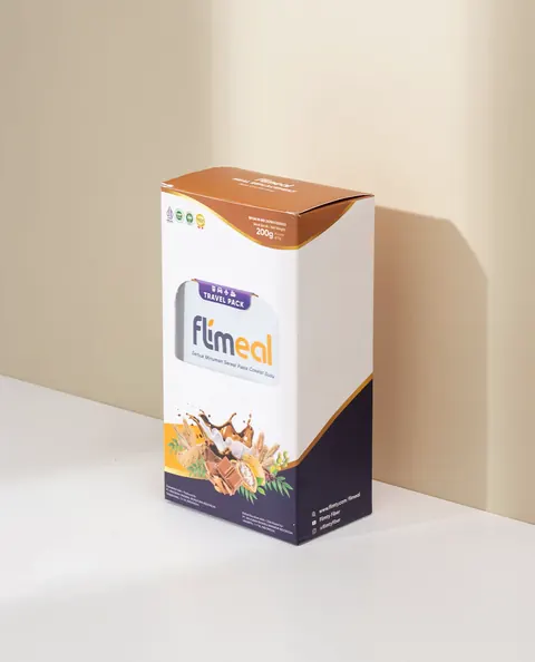 Box Flimeal berdiri di meja putih